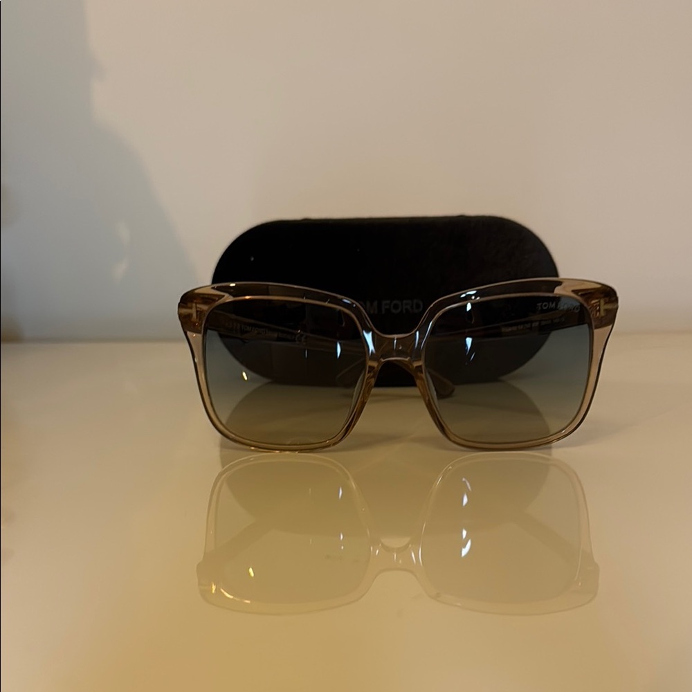 Tom Ford Brown Oversized Sunglasses with Gradient Lenses